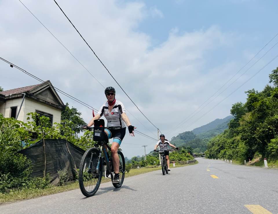Cycling Across Vietnam from South to North: The Ultimate Adventure